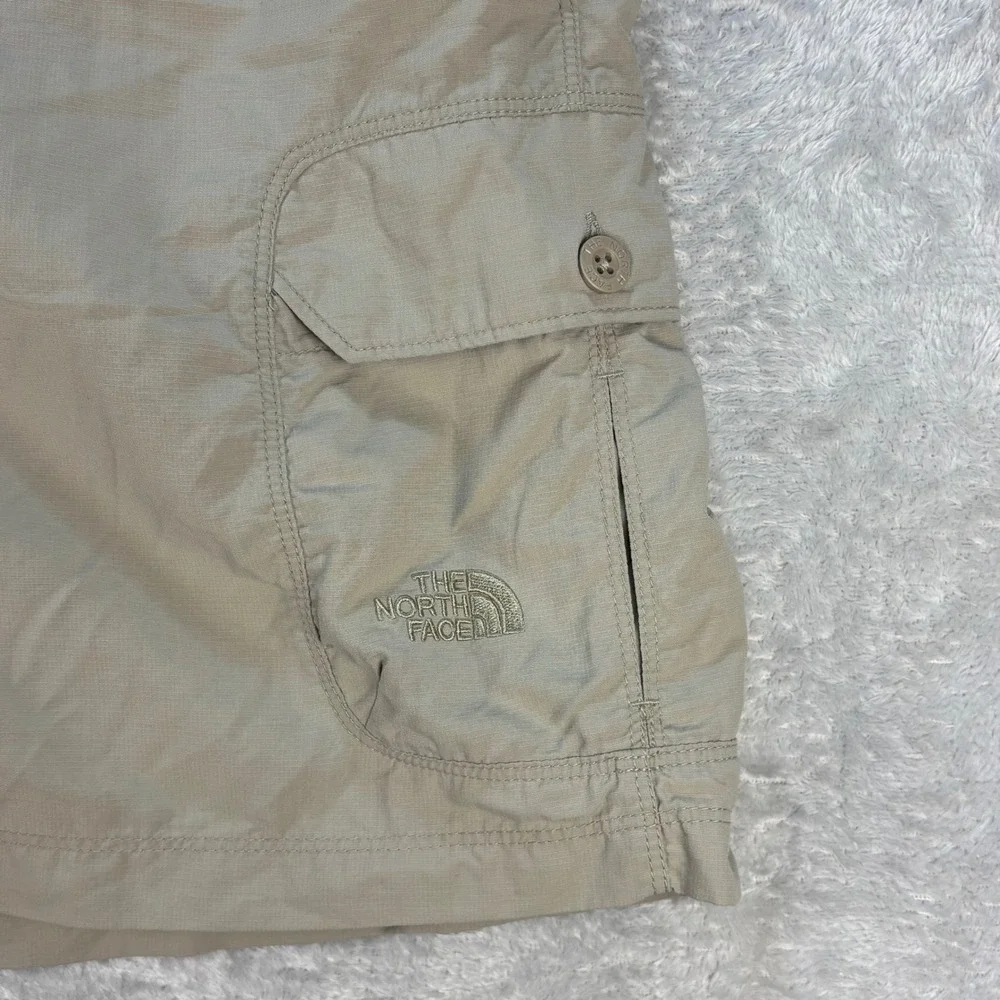 The North Face Men's Cargo Hiking Shorts Tan Nylon Trail Outdoor Pockets Size M‎